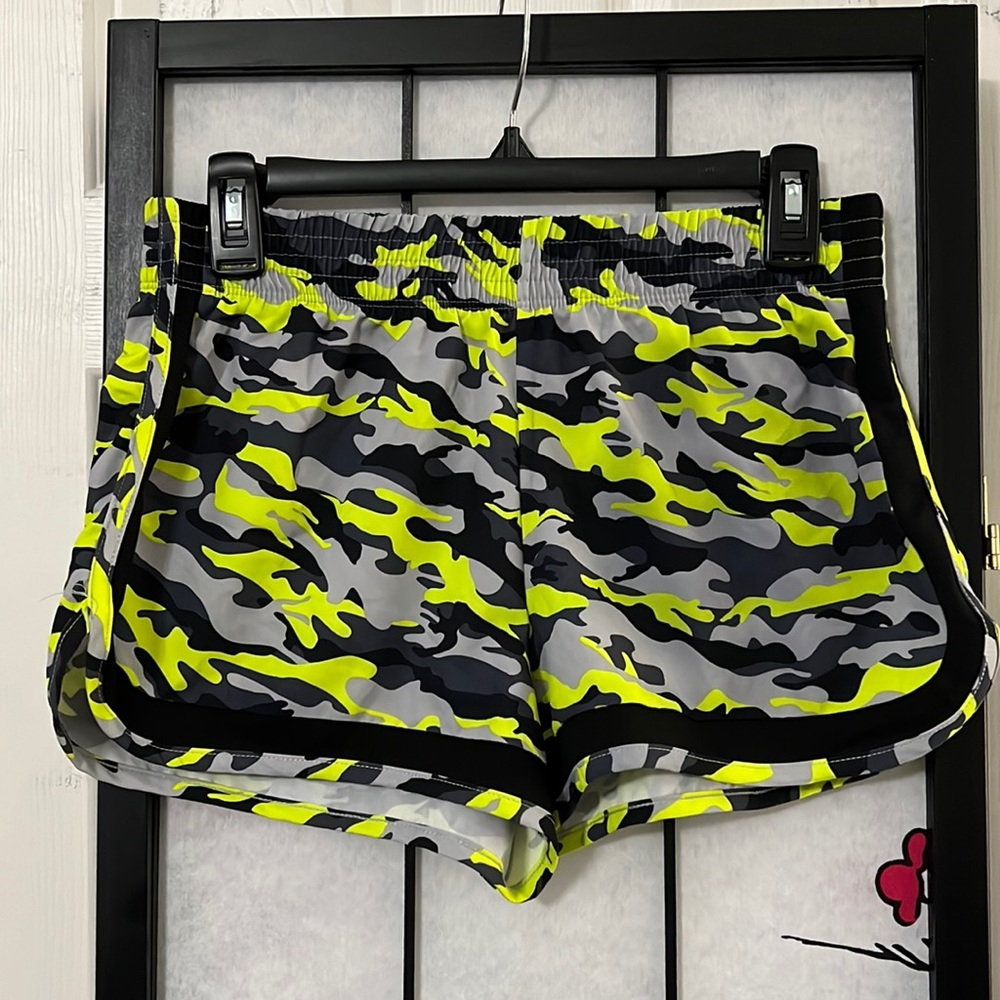 Short shorts